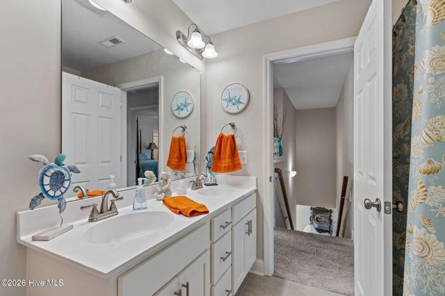 105 Starkey Creek Drive, Swansboro, NC 28584