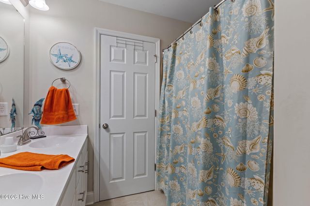 105 Starkey Creek Drive, Swansboro, NC 28584