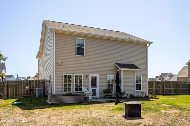 105 Starkey Creek Drive, Swansboro, NC 28584