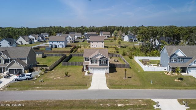 105 Starkey Creek Drive, Swansboro, NC 28584