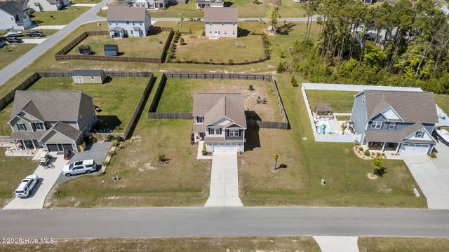 105 Starkey Creek Drive, Swansboro, NC 28584