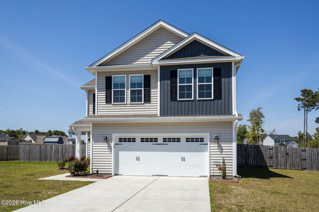 105 Starkey Creek Drive, Swansboro, NC 28584