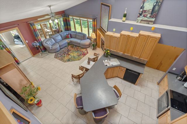 5010 Cleburne Court, Pleasant Hill, IA 50327