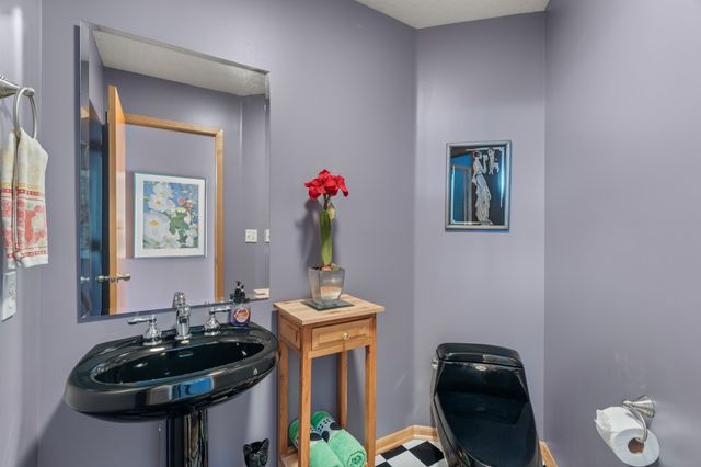 5010 Cleburne Court, Pleasant Hill, IA 50327