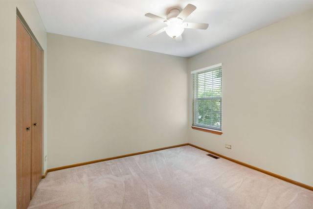 1615 Estate Circle, Naperville, IL 60565