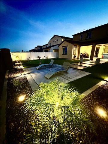 41378 Harvey Mudd, Palm Desert, CA 92211