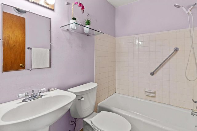 442 East Bluff, Madison, WI 53704