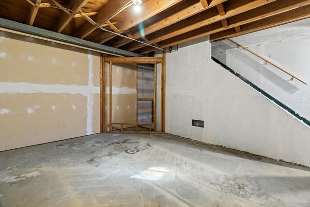 442 East Bluff, Madison, WI 53704