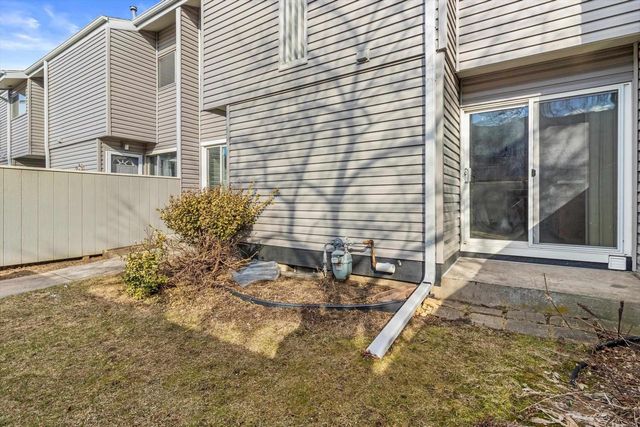 442 East Bluff, Madison, WI 53704