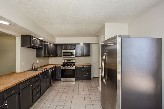 9033 E 12th Street, Indianapolis, IN 46229