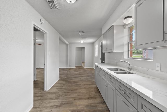 815 Rugeley Street, Bay City, TX 77414