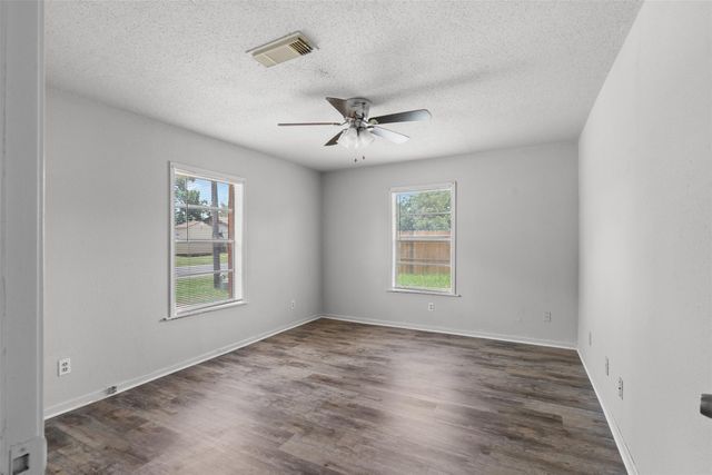 815 Rugeley Street, Bay City, TX 77414