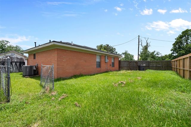 815 Rugeley Street, Bay City, TX 77414