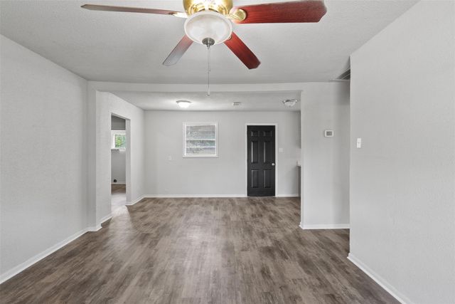 815 Rugeley Street, Bay City, TX 77414