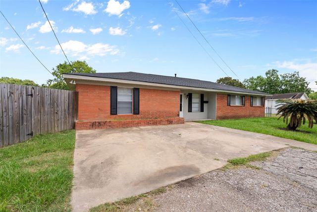 815 Rugeley Street, Bay City, TX 77414