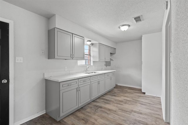 815 Rugeley Street, Bay City, TX 77414