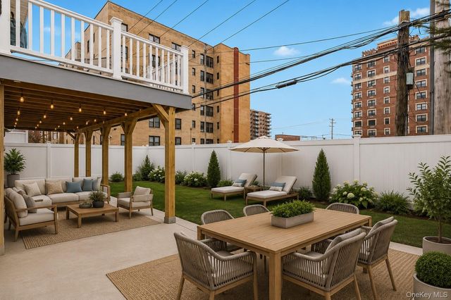 44 W Penn Street, Long Beach, NY 11561