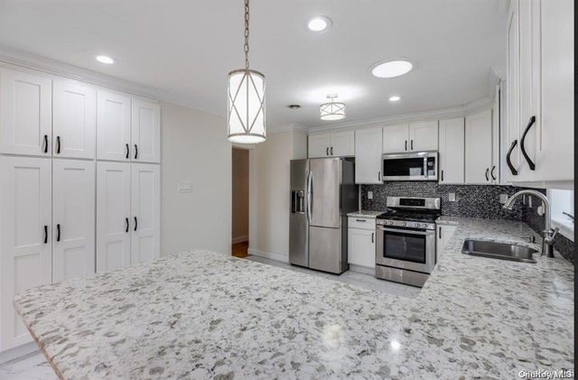 44 W Penn Street, Long Beach, NY 11561