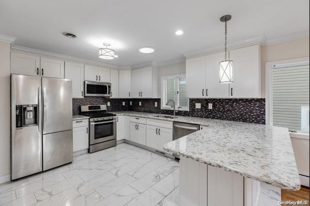 44 W Penn Street, Long Beach, NY 11561