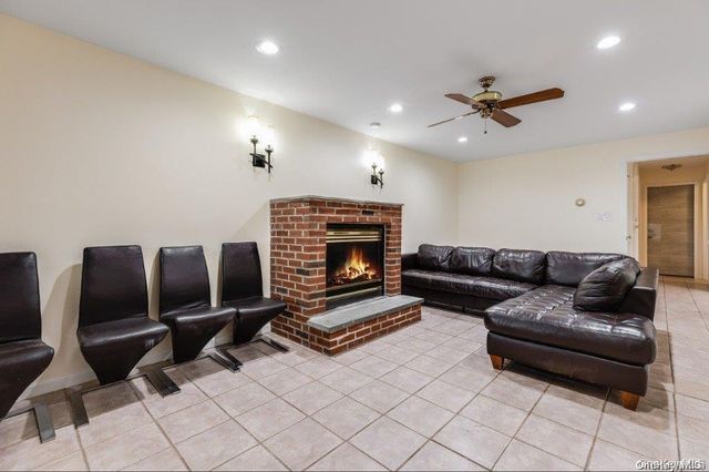 44 W Penn Street, Long Beach, NY 11561