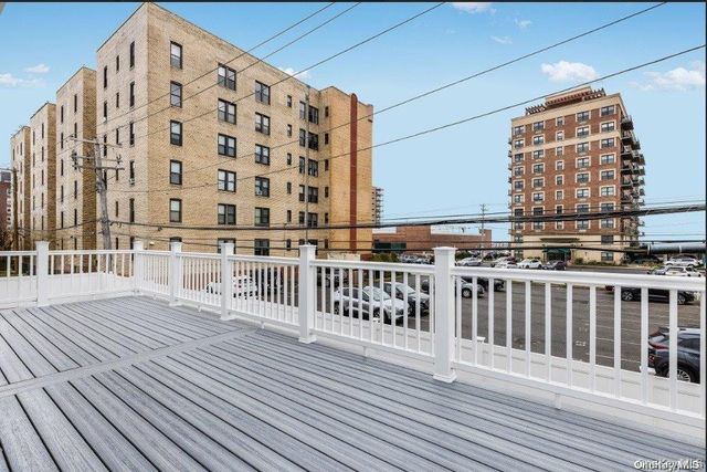44 W Penn Street, Long Beach, NY 11561
