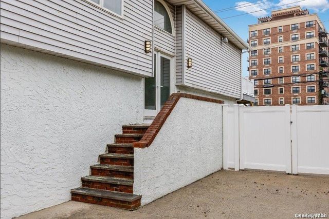 44 W Penn Street, Long Beach, NY 11561