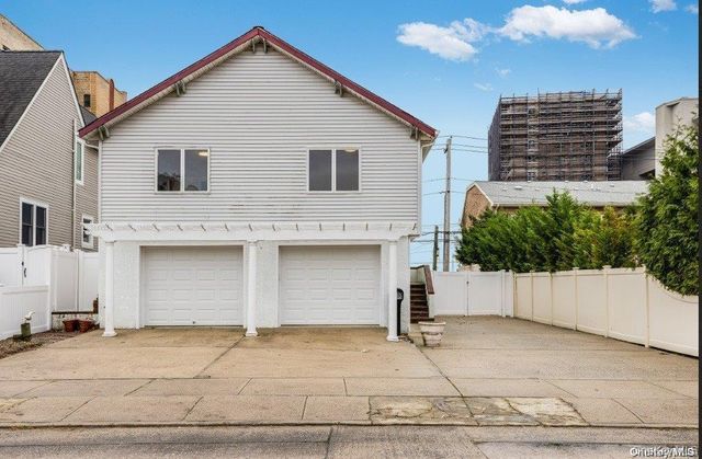 44 W Penn Street, Long Beach, NY 11561
