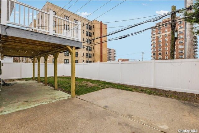 44 W Penn Street, Long Beach, NY 11561