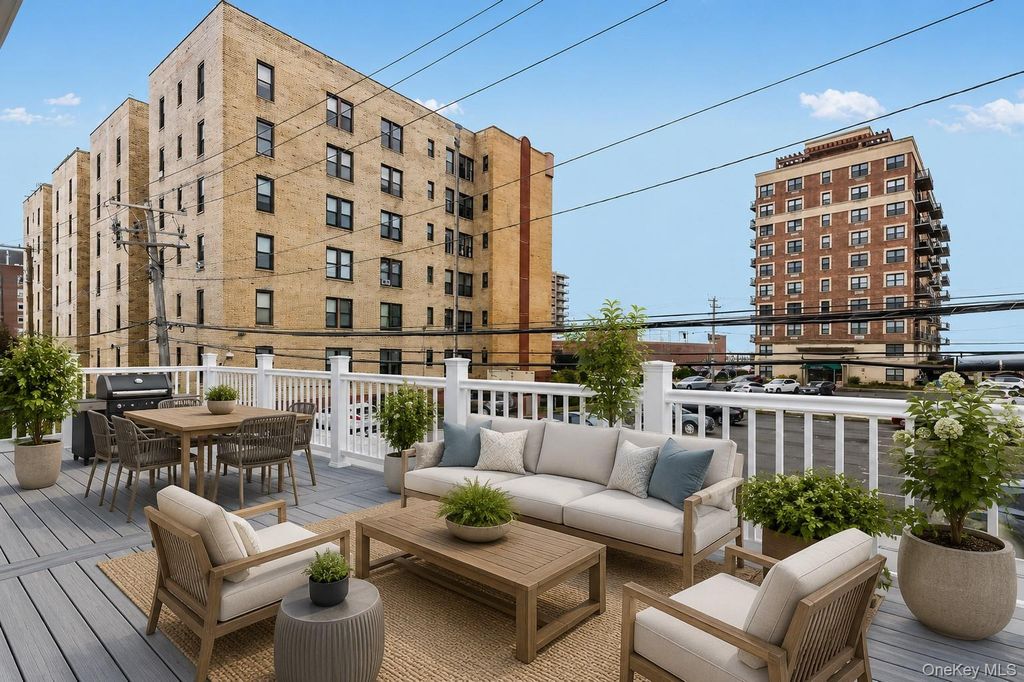 44 W Penn Street, Long Beach, NY 11561