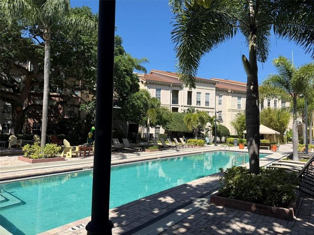 402 S ARMENIA AVENUE 114, Tampa, FL 33609