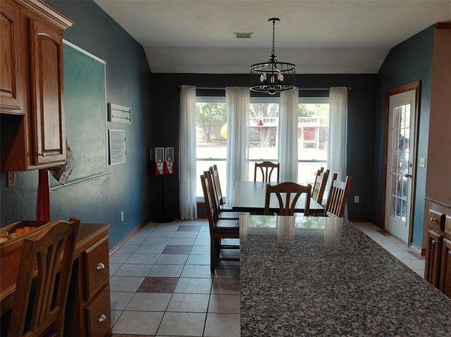 901 Driver Lane, Edmond, OK 73025