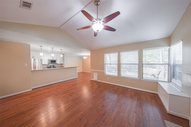 49 Sawmill Grove Lane, The Woodlands, TX 77380