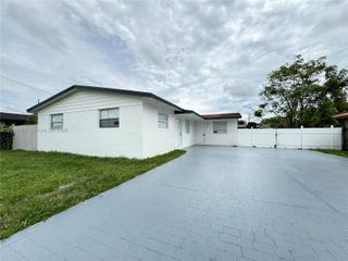 485 SW 81st Ave 485, Miami, FL 33144