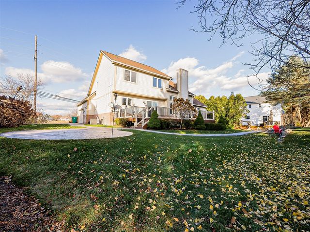 3345 E Commerce Road, Commerce Twp, MI 48382