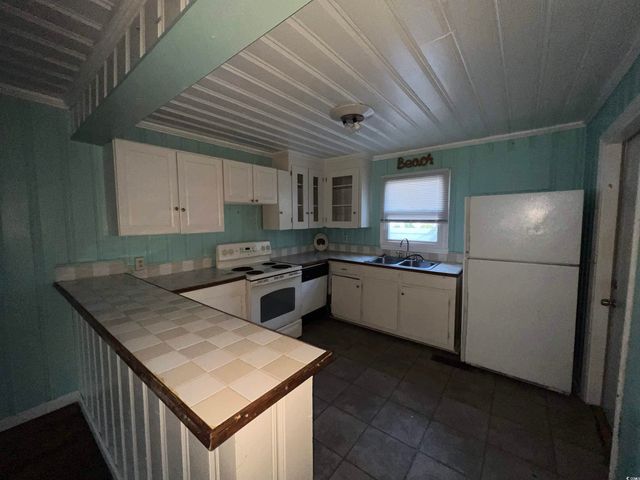 203 56th Ave. N Apt B, North Myrtle Beach, SC 29582