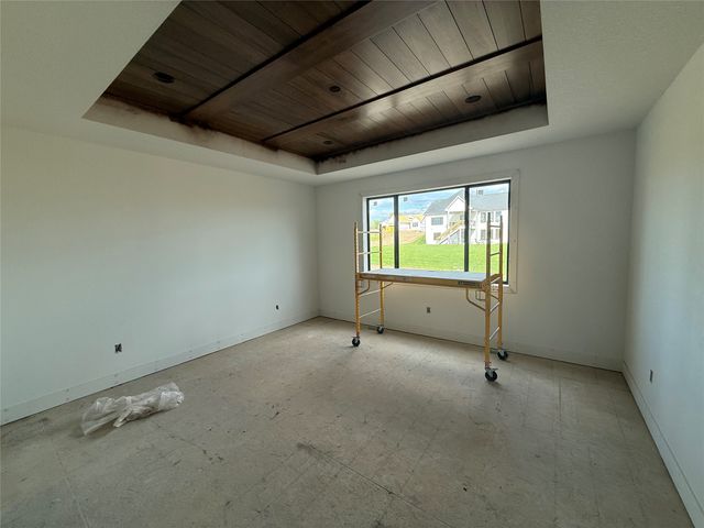 1348 S Auburn Place, West Des Moines, IA 50266