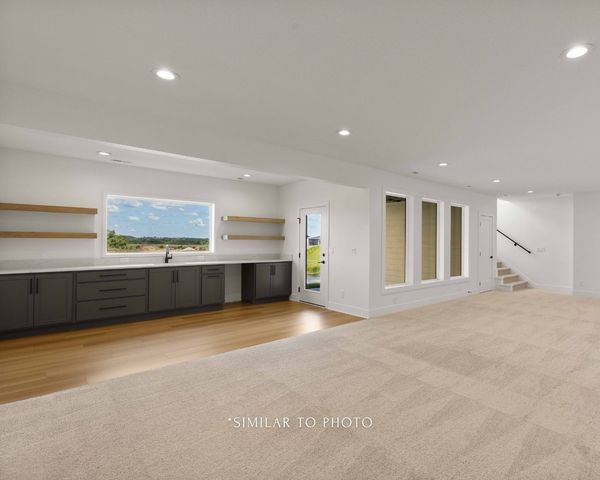 1348 S Auburn Place, West Des Moines, IA 50266