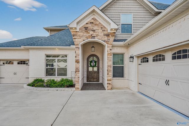 17000 River Pier Drive, Huntsville, AL 35803