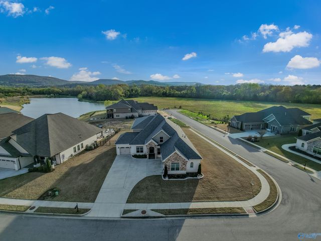 17000 River Pier Drive, Huntsville, AL 35803