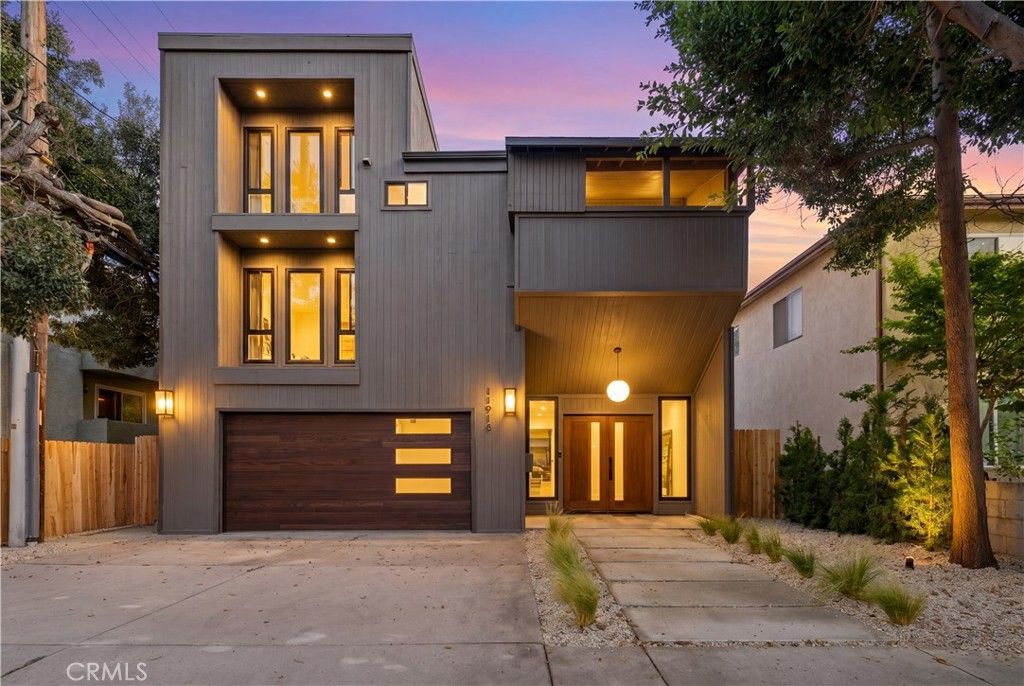 11916 Idaho Avenue, Los Angeles, CA 90025