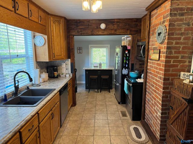 5051 Tabor Road, Gadsden, AL 35904