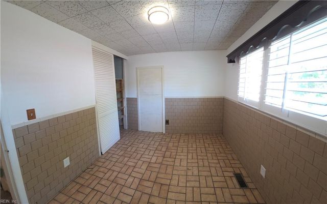 425 Stockton ST, Hampton, VA 23669