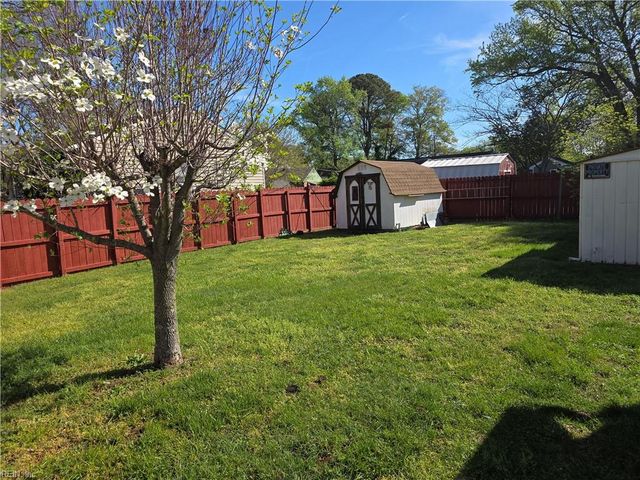 425 Stockton ST, Hampton, VA 23669