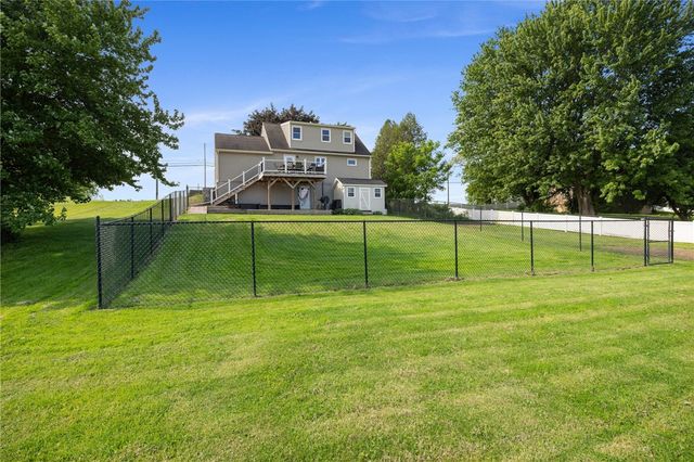 301 Ridge Road, Ontario, NY 14519