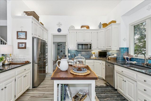 145 N Chelmsford Ct, Wichita, KS 67230