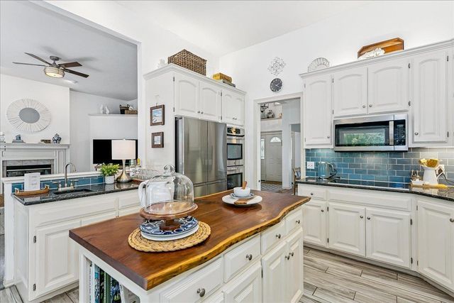 145 N Chelmsford Ct, Wichita, KS 67230