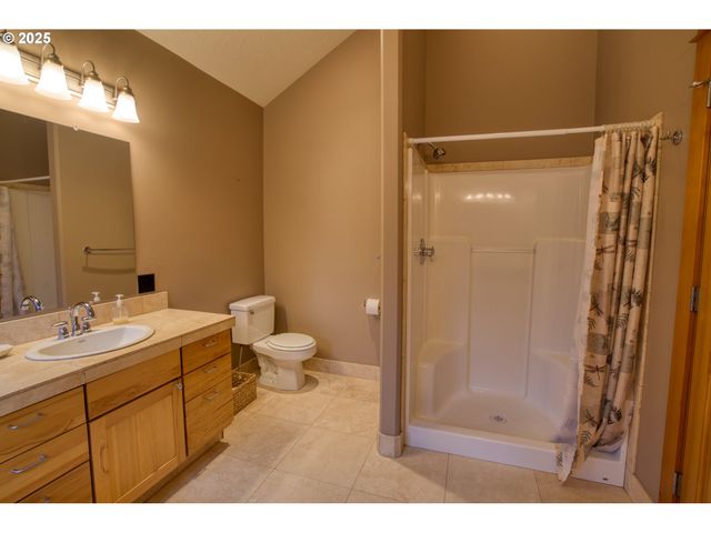 10 EMMA Ln, Trout Lake, WA 98650