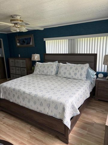 20 Flores Del Way, Fort Pierce, FL 34952