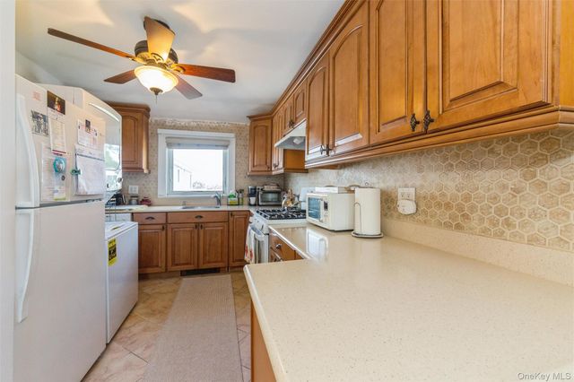 181 Suffolk Road Upper, Island Park, NY 11558
