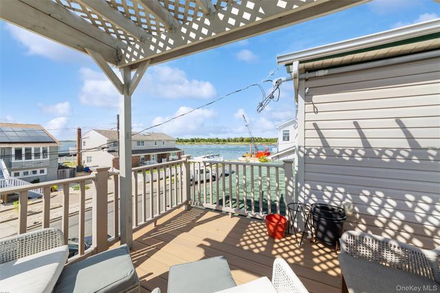181 Suffolk Road Upper, Island Park, NY 11558